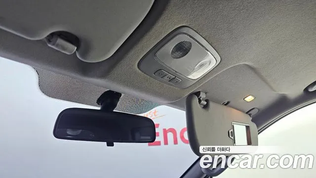 Hyundai Starex 2017 — фото 19