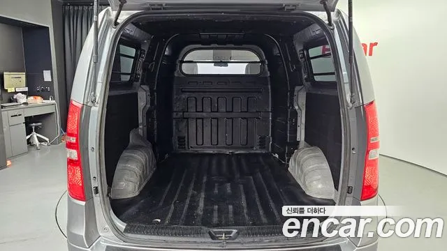 Hyundai Starex 2017 — фото 20
