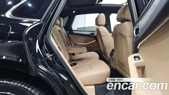 Porsche Macan 2022 — фото 17