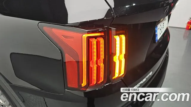 Kia Sorento 2023 — фото 9