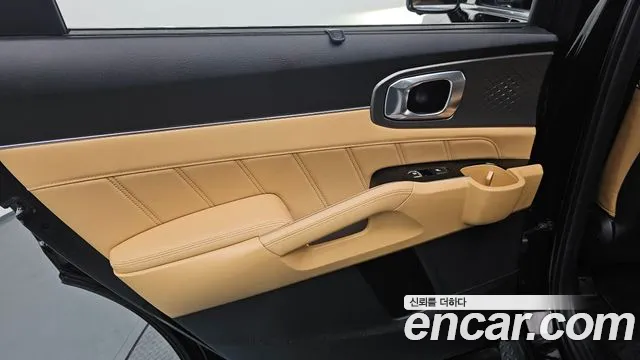 Kia Sorento 2023 — фото 15