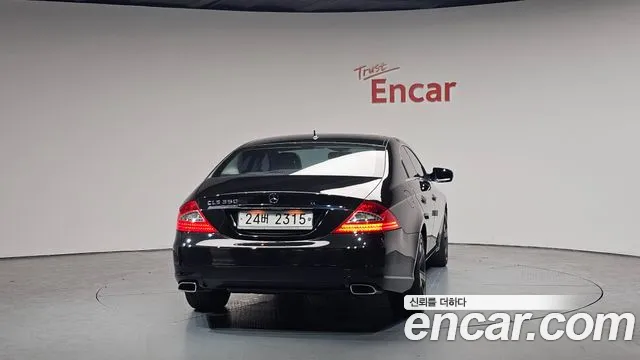 Mercedes-Benz CLS-Class 2010 — фото 3