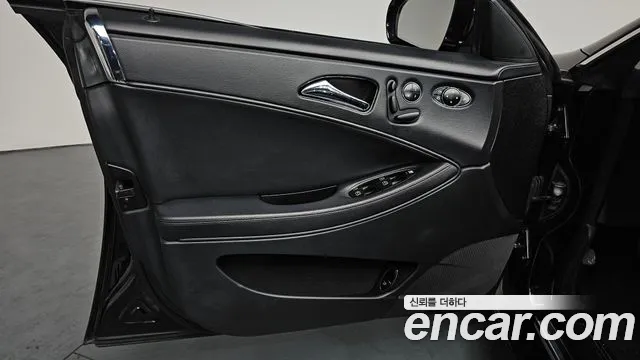 Mercedes-Benz CLS-Class 2010 — фото 13