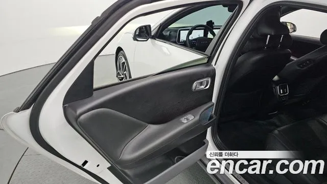 Hyundai Ioniq6 2023 — фото 15