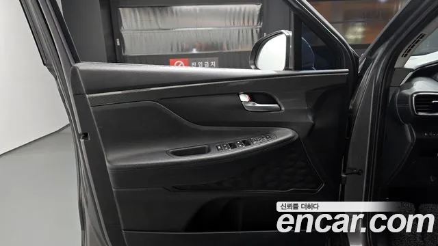 Hyundai Santafe 2023 — фото 14
