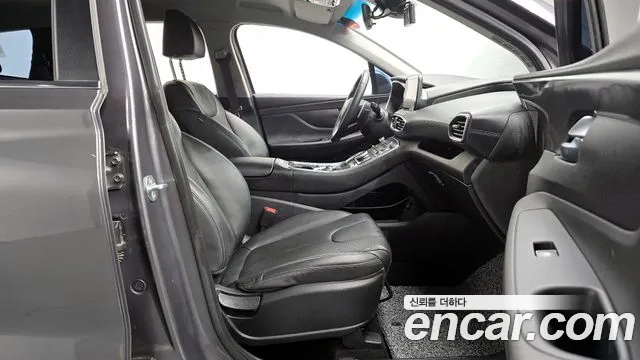 Hyundai Santafe 2023 — фото 16