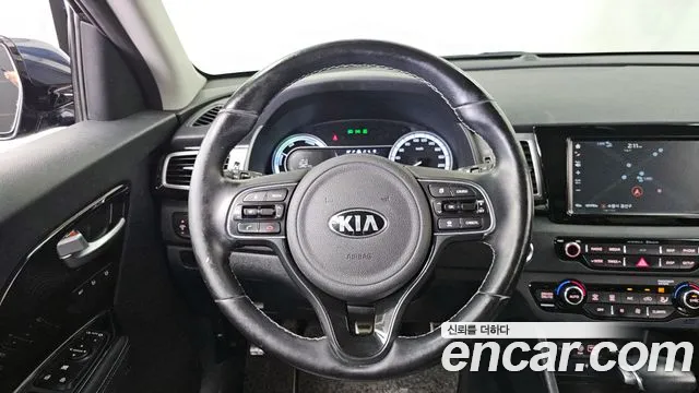 Kia Niro 2018 — фото 19