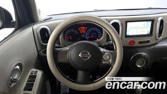 Nissan Cube 2012 — фото 13