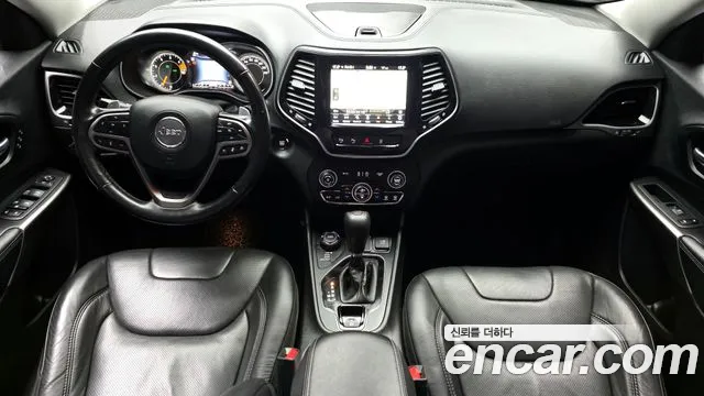 Jeep Cherokee 2021 — фото 10