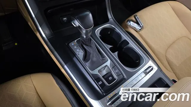 Kia Canival 2021 — фото 12