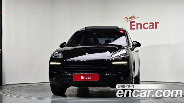 Porsche Cayenne 2016 — фото 3