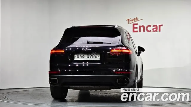 Porsche Cayenne 2016 — фото 4