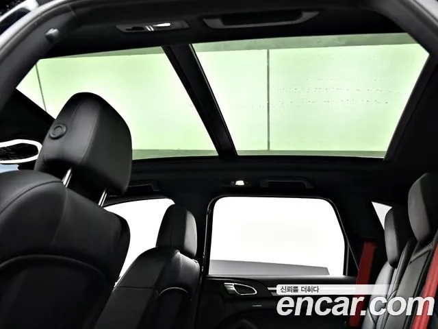 Porsche Cayenne 2016 — фото 15