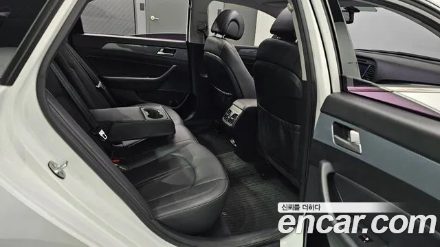 Hyundai Sonata 2015 — фото 12