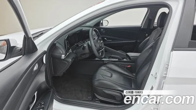 Hyundai AVANTE 2023 — фото 10