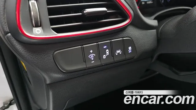 Hyundai i30 2018 — фото 17