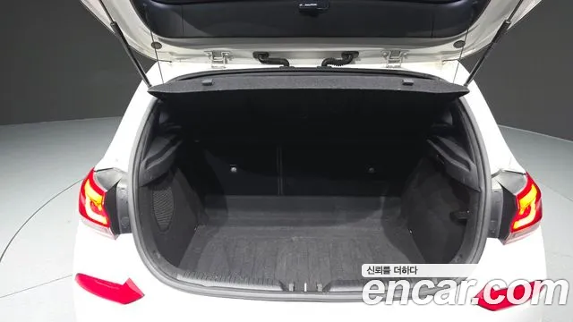 Hyundai i30 2018 — фото 20