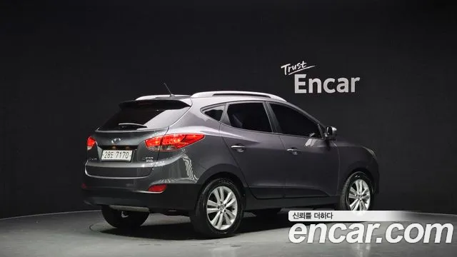 Hyundai Tucson 2012 — фото 2