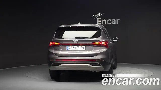 Hyundai Santafe 2022 — фото 4