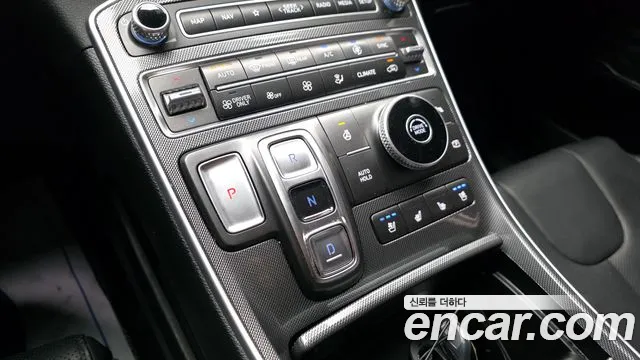 Hyundai Santafe 2022 — фото 9