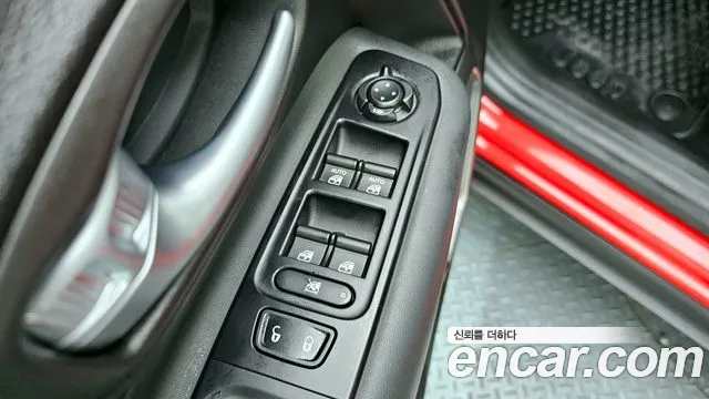 Jeep Renegade 2019 — фото 17