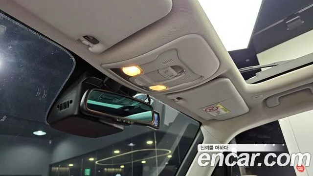Jeep Renegade 2019 — фото 19