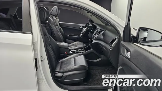 Hyundai Tucson 2017 — фото 16