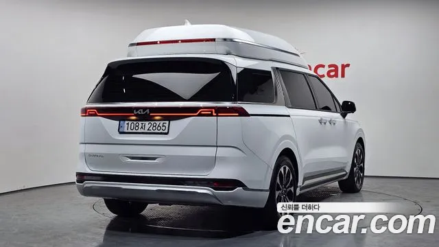 Kia Canival 2023 — фото 2