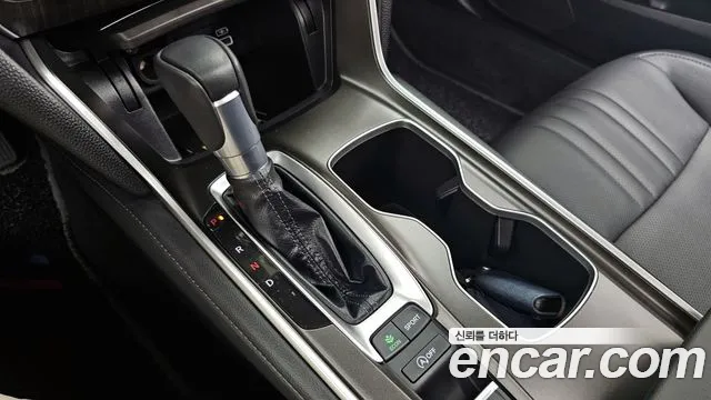 Honda Accord 2022 — фото 12