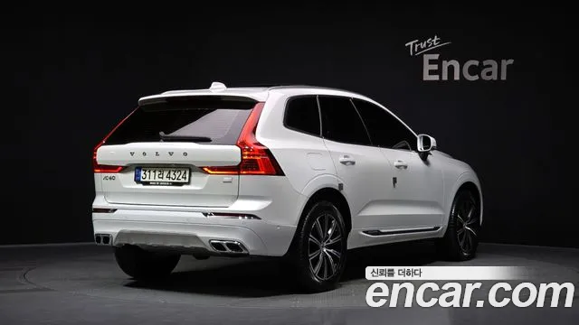 Volvo XC60 2021 — фото 2