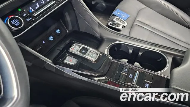 Hyundai Sonata 2020 — фото 12