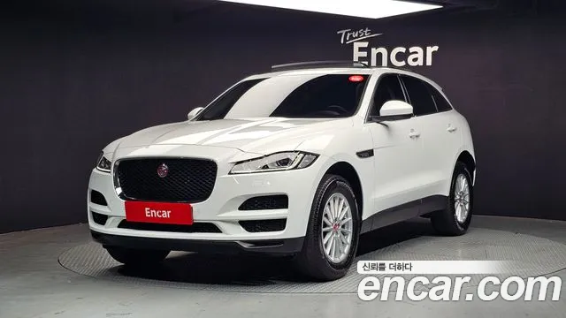 Jaguar F-PACE 2018 — фото 1