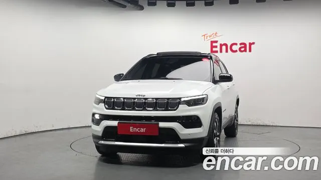 Jeep Compass 2022 — фото 3