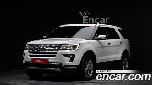 Ford Explorer 2018 — фото 1
