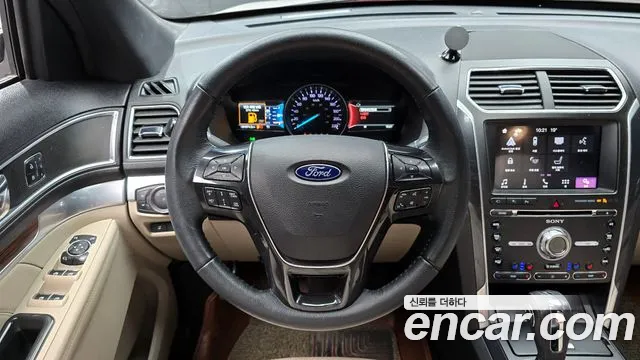 Ford Explorer 2018 — фото 19