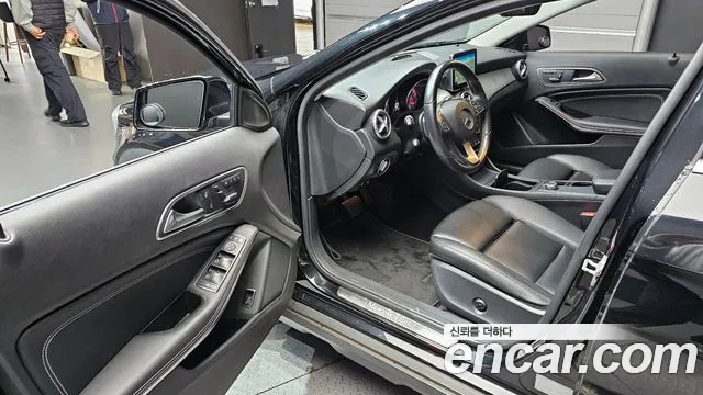 Mercedes-Benz GLA-Class 2016 — фото 10