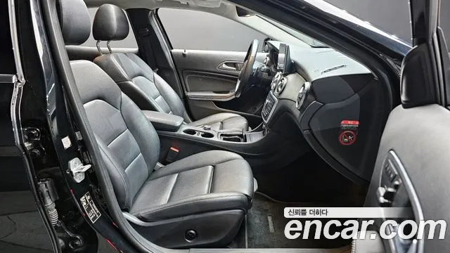 Mercedes-Benz GLA-Class 2016 — фото 11