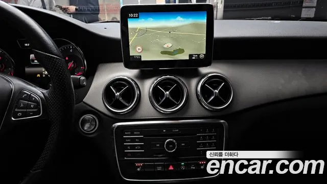 Mercedes-Benz GLA-Class 2016 — фото 15