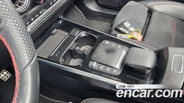 Mercedes-Benz GLB-Class 2021 — фото 18