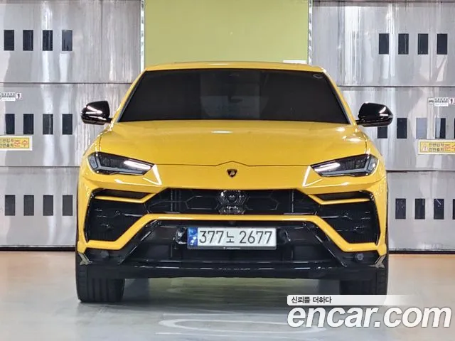 Lamborghini Urus 2022 — фото 2