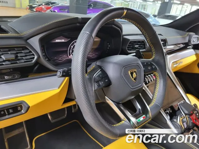 Lamborghini Urus 2022 — фото 12