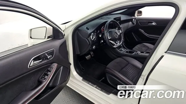 Mercedes-Benz A-Class 2018 — фото 13
