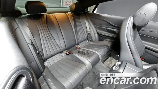 Mercedes-Benz E-Class 2019 — фото 11