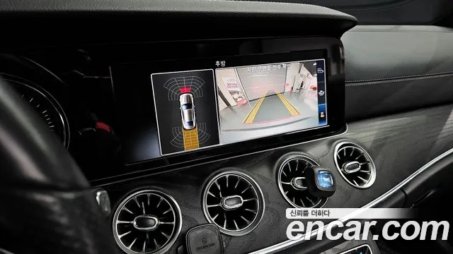 Mercedes-Benz E-Class 2019 — фото 18