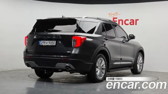 Ford Explorer 2020 — фото 2