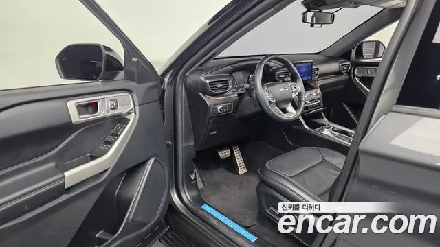 Ford Explorer 2020 — фото 13