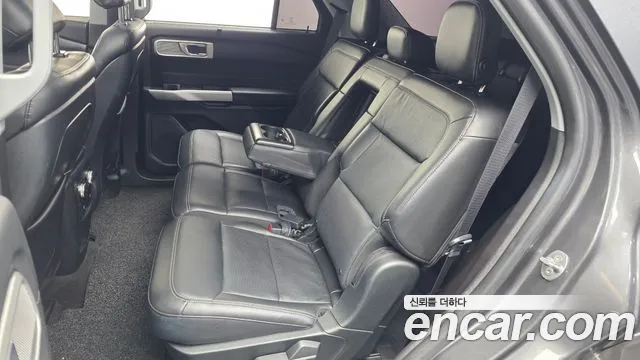 Ford Explorer 2020 — фото 16