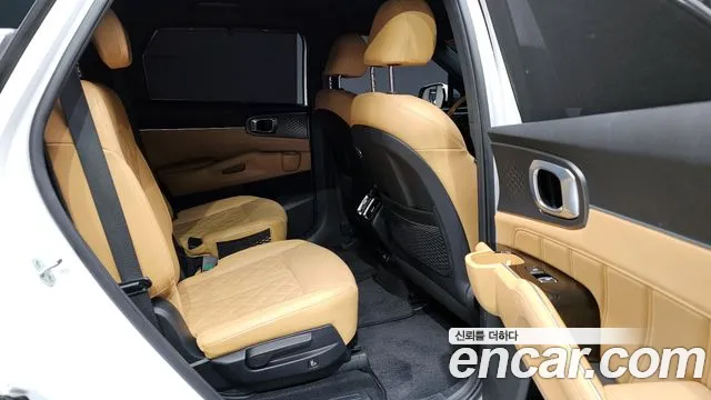 Kia Sorento 2023 — фото 12