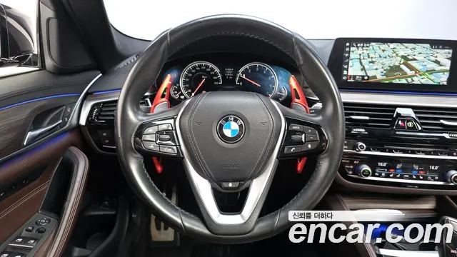BMW 5-Series 2018 — фото 12
