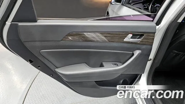 Hyundai Sonata 2015 — фото 15